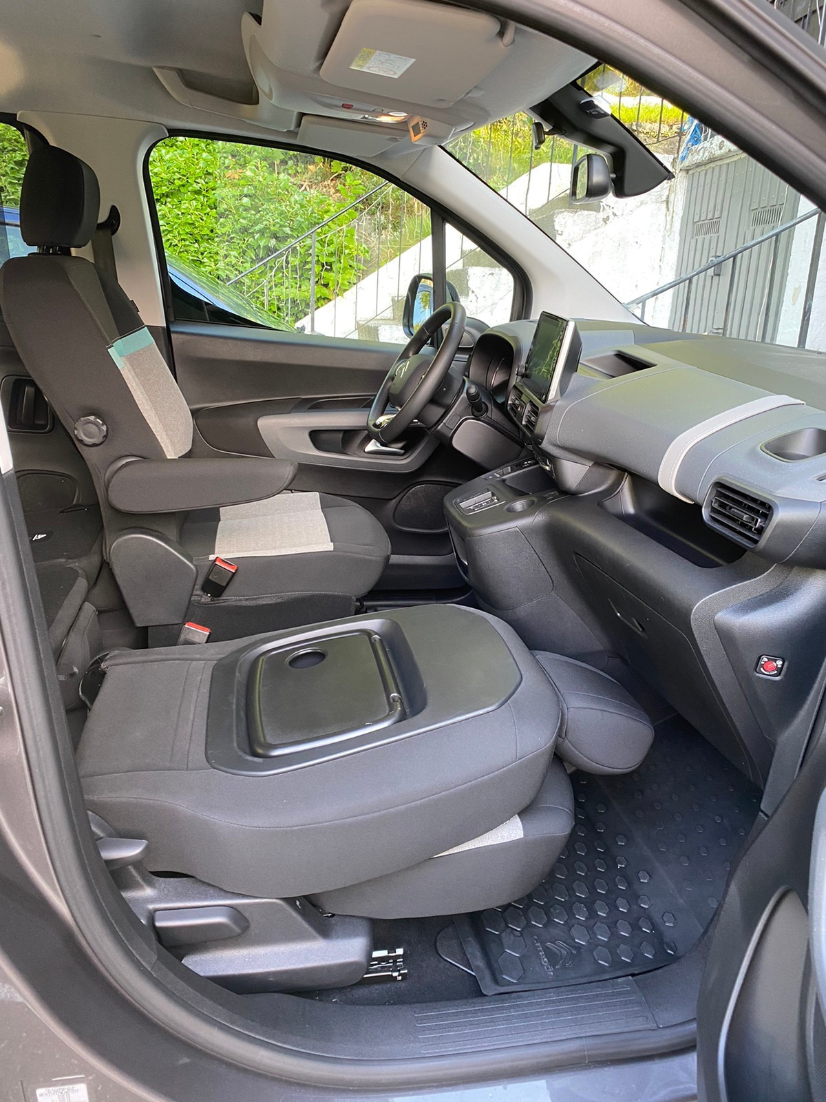 Citroën ë-Berlingo XL 7 places – Électrique 136 ch Autonomie (WLTP): 265 km