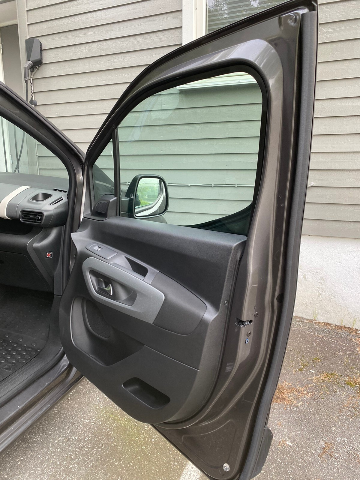 Citroën ë-Berlingo XL 7 places – Électrique 136 ch Autonomie (WLTP): 265 km