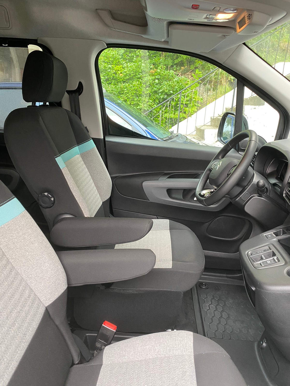 Citroën ë-Berlingo XL 7 places – Électrique 136 ch Autonomie (WLTP): 265 km